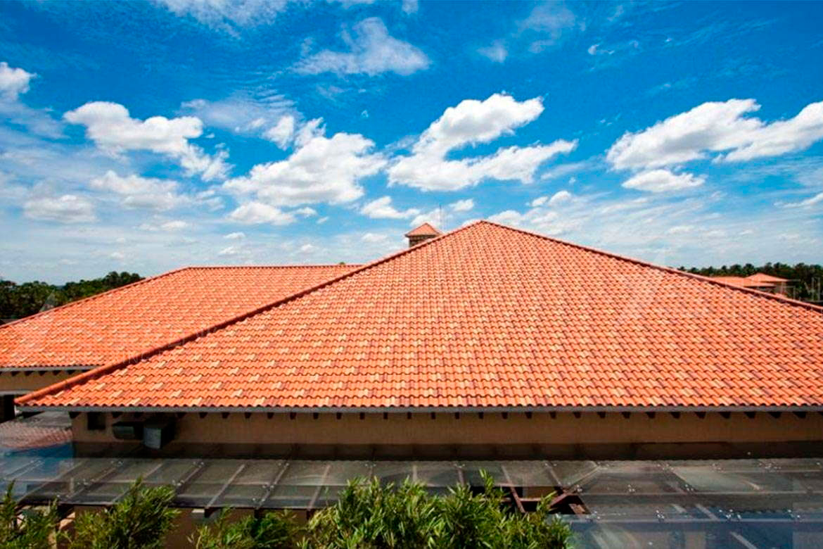 合成樹脂瓦能夠取代傳統(tǒng)瓦片的獨(dú)特性能優(yōu)勢(shì)？