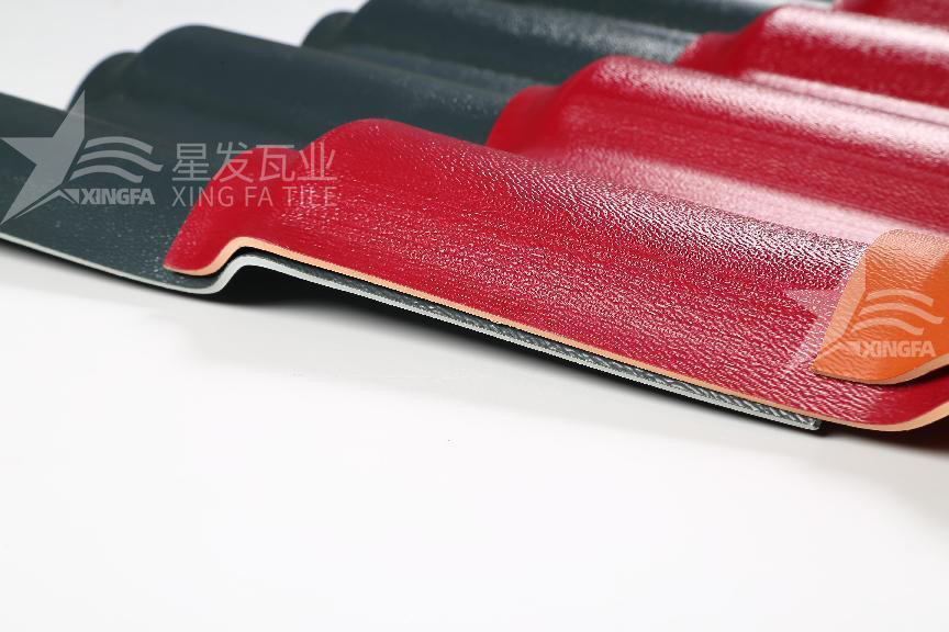 合成樹脂瓦的四層材質(zhì)揭秘：讓你徹底了解屋頂?shù)谋Ｗo體系！