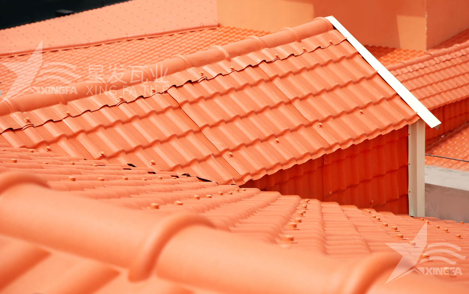 合成樹脂瓦規(guī)格詳解，解決選購(gòu)難題